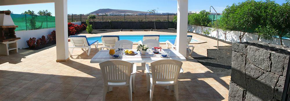 Sun Grove Villas & Spa Playa Blanca  Exteriér fotografie